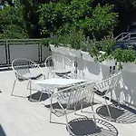 Apartament Noar *